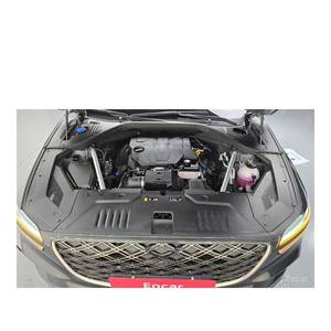 Genesis GV70 2.5T 2024 Gasolina AWD con 22,660 km, Volante a la Izquierda, Caja de Cambios Automática, Asientos de Cuero, Cámara Trasera - Product Image 6