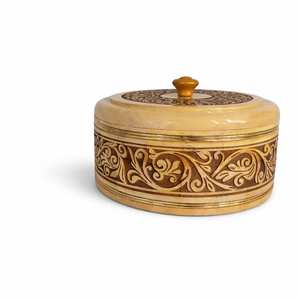 Boîte à chapati en bois à motif floral traditionnel avec conteneur de rangement sculpté pour la cuisine, idéale pour la maison, les restaurants, les hôtels et la décoration de table. - Product Image 5