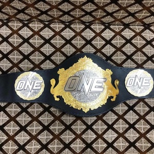เข็มขัดแชมป์ ONE Championship ชุบทอง สำหรับกีฬา MMA ดีไซน์หนังทนทาน ใช้ได้ทั้งชายและหญิง - Product Image 1