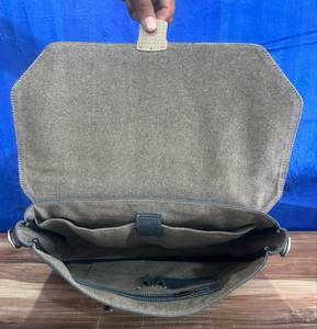 Bolso Mensajero de Cuero Vintage, Gran Capacidad, Cierre de Cremallera Resistente, para Todas las Temporadas, Uso Profesional, Estilo Masculino - Product Image 4