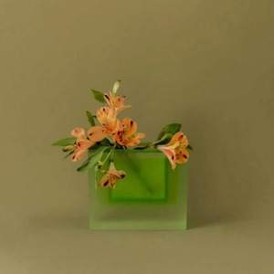 Vases en résine écologiques modernes en gros, couleur et taille personnalisables, pour décoration esthétique de fleurs, maison, hôtel, table, cadeau de Noël, origine - Product Image 6