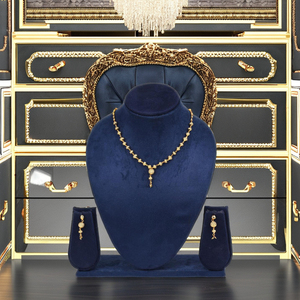 Juego de Collares Cortos de Oro Micronizado de 14K, 18K y 24K al por Mayor, Conjunto de Joyería Tradicional, Juego de Collares de Moda de Latón con Oro Micronizado. - Product Image 5