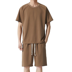 Conjuntos de Verano para Hombre de Último Diseño, Camisetas Polo y Pantalones Cortos, Conjuntos Ecológicos para Hombre a un Precio Razonable - Product Image 1