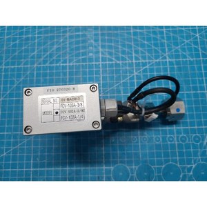 Válvula de Control de Flujo de Alta Pureza KITZ FCV-102A-3/8T+TW-090-KX, Usada como Pieza de Repuesto para Equipos de Semiconductores Legacy - Product Image 2