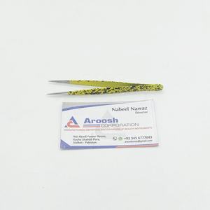 Pince d'extension de cils jaune double ton d'isolation en acier inoxydable avec logo personnalisé en gros - Product Image 4