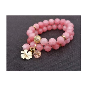 Artistic Resin Bracelet Featuring Exclusive Handcrafted Details Stylish Wrist Accessory for Modern <b>Wardrobes</b> - Product Image 2