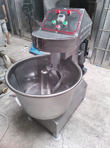 Four à pain automatique multifonctionnel portable Minh Tam Bakery CT10KG-MM 1180x560x1100, 7 kg, garantie 1 an, Vietnam, 220V/380V, protection contre la surchauffe - Product Image 3