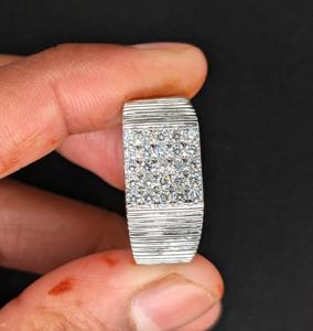 Bague signet pour homme en diamant cultivé en laboratoire personnalisé, bague du petit doigt, bijoux de luxe hip-hop, plaqué or, Loista Jewels - Product Image 5