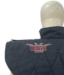 Gorget médiéval matelassé fait main en coton noir pour chevalier, idéal pour reconstitution historique, cosplay, Halloween et Pâques - Product Image 2