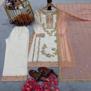 Conjunto de Kurta y Palazzo de Seda Bordada para Mujer VASTRA COTTAGE con Lentejuelas, Remaches y Moti, Dupatta de Faux Georgette con Borde de Encaje - Product Image 2