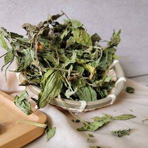 Venta al por mayor de hojas de menta crudas liofilizadas con sabor a menta, especias y hierbas individuales, hechas en Vietnam, ¡gran oferta! - Product Image 2