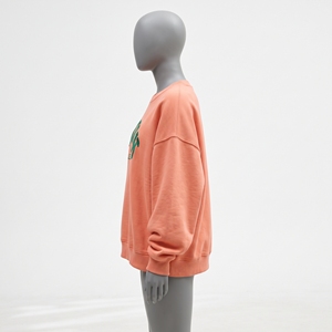 เสื้อสเวตเชิ้ตคอรัลพีช แขนยาว ผ้าฟลีซหนานุ่ม สีแซลมอน ทรงโอเวอร์ไซส์ ชายเสื้อและปลายแขนแบบริบ  ลำลอง สไตล์สตรีทแฟชั่น  แบบสวม  ใส่ได้ทั้งชายและหญิง - Product Image 4