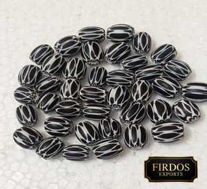 Cuentas de Vidrio Chevron al por Mayor, Mezcla de Colores Negro, Blanco, Azul y Marrón, Estilo Veneciano, Africano, Kalinga, en Caja, para la Fabricación de Joyería - Product Image 1