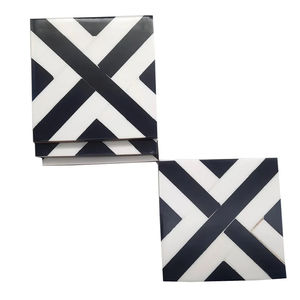 Posavasos elegantes de resina con efecto mármol, vasos modernos hechos a mano, accesorios de mesa elegantes para el hogar, comedor y espacios de oficina - Product Image 1