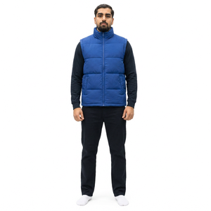 Veste matelassée coupe-vent blanche unie pour homme, col montant, fermeture éclair, rembourrage en polyester, manteau d'hiver décontracté, coupe régulière - Product Image 1