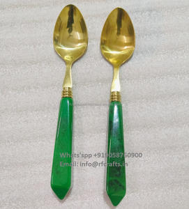 Juego de cubiertos dorados con mango de resina, cucharas de cena de acero inoxidable, tenedores de postre, reposapiés, pinzas para ollas para uso doméstico - Product Image 2