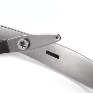 Coupe-cuticules en acier inoxydable 12,5 mm à lame biseautée et pointe incurvée pour le soin des ongles - Product Image 6