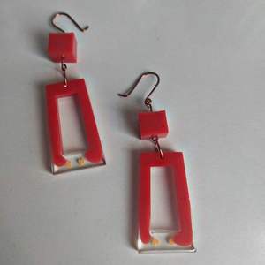 Boucles d'oreilles en résine en gros, boucles d'oreilles en résine époxy en gros, boucles d'oreilles en résine faites à la main en gros, design floral - Product Image 2