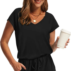 Conjunto de dos piezas para mujer, camiseta de manga corta y pantalones cortos, conjunto informal de verano, tela suave, ropa de estar, conjunto de ropa a juego a la moda. - Product Image 1