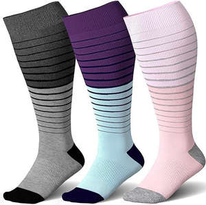 Wholesale Jacquard <b>Plus</b> <b>Size</b> Unisex Fashion <b>Socks</b> Custom Compression <b>Knee</b> <b>High</b> Sports <b>Socks</b> Logo Knitted Dot Pattern for Youth - Product Image 5