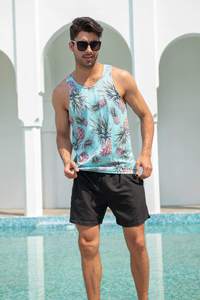 Camiseta sin mangas de punto con estampado de piña azul claro para hombre, cuello redondo, informal, transpirable, para verano y entrenamiento - Product Image 2