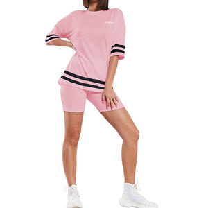 Conjunto de Dos Piezas para Mujer, Camiseta de Manga Corta y Pantalones Cortos Holgados con Estampado, Estilo Urbano Moderno, Informal, 2026 - Product Image 4