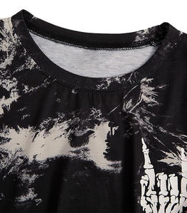 เสื้อยืดผ้าฝ้ายถัก 100% สีดำและเบจ ลายกราฟิกไท-ได พร้อมลายพิมพ์มือโครงกระดูกสุดโดดเด่น เพิ่มสไตล์สตรีทสุดเท่ - Product Image 4