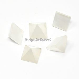 Petit arc-en-ciel blanc en pierre de lune de guérison pyramides en cristal poli pour l'amour décoration de la maison et cadeau - Product Image 3