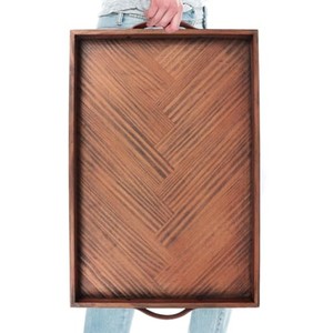 Bandeja de Servir Rústica Hecha a Mano con Diseño de Espiga de Madera y Asas de Cuero - Venta al por Mayor - Product Image 1