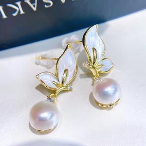 Ji Jin Freshwater Pearl Dangle Earrings Retro Chinese Palace Style with <b>Butterfly</b> & Fish Tail Simple Elegant & Playful Design - Product Image 3