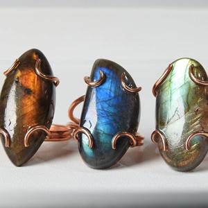 Anillo de Labradorita - Joyería de Piedra Natural con Envoltura de Alambre Multifuego - Regalo para Ella - Estilo Casual/Deportivo - Un Solo Tipo - Suministros al por Mayor - Product Image 1