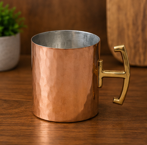 Mug à Moscow Mule en cuivre martelé avec poignée en T dorée, style vintage, écologique, pour usage domestique, design moderne martelé - Product Image 4