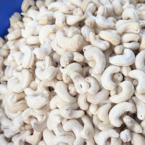 Prix de gros compétitifs pour les noix de cajou dans le monde entier, Noix de cajou WW180 Vietnam Santigo Ltd, délai de livraison court - Product Image 1