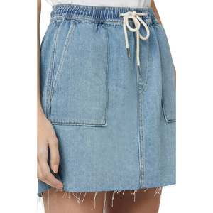 Nouvelle Arrivée 2026 – Jupe Courte en Jean Sexy pour Femme, Prix Usine, Respirante, Logo Personnalisé, Décontractée et Naturelle - Product Image 1