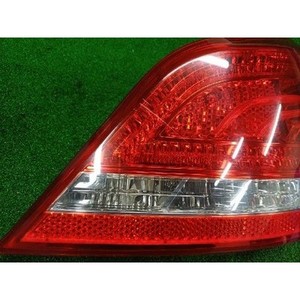Luz Trasera Derecha Usada Equus 924023N010 - Product Image 2