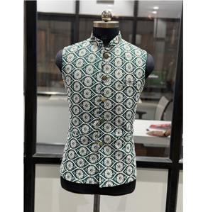 Abrigo de Hombre de Primera Calidad con Bordado y Lentejuelas para Bodas y Eventos Festivos, Disponible para Suministro al por Mayor - Product Image 1