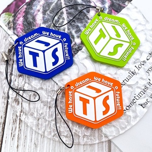 พวงกุญแจยางพีวีซีแบบนุ่มพวงกุญแจพลาสติก3D ปรับโลโก้ได้ตามต้องการ - Product Image 3