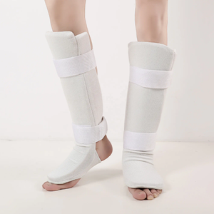 Espinilleras para niños, jóvenes y adultos, con manguito de compresión para pantorrillas y soporte de alta calidad. - Product Image 4