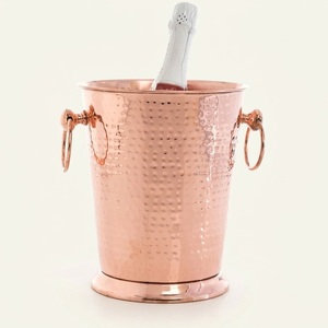 Cubo de hielo moderno de acero inoxidable con diseño acanalado y asas, elegante enfriador de vino y champán con acabado en níquel plateado para el hogar. - Product Image 6