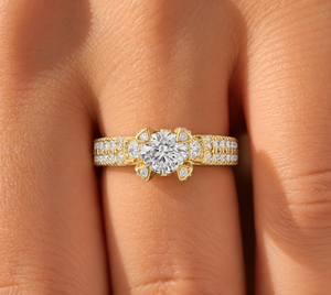 แหวนเพชรทรงกลมเพาะเลี้ยงในห้องปฏิบัติการ ทอง 14K 18K ประดับเพชรเดี่ยว ล้อมเพชรแบบซ่อน 1.20 กะรัต DEF VVS ฝังเพชรแบบ Pave ดีไซน์ยุโรป เครื่องประดับชั้นดี แหวนแต่งงาน ODM - Product Image 2