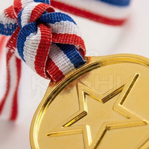 Médaille de Vainqueur KASHI FIGHT GEAR à Conception Personnalisée, Ruban Rayé Rouge Blanc Bleu, Construction en Acier Durable, Gravure Étanche pour - Product Image 6
