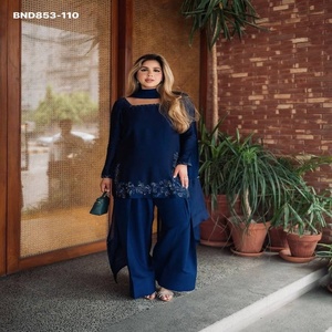 Fournisseur de la dernière collection de pantalon-kurta et ensemble dupatta en crêpe de soie avec broderies et sequins, de la marque Farshi, de Surat. - Product Image 1