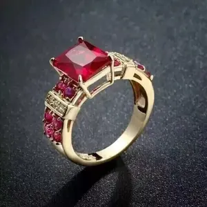 Anillo de Compromiso y Boda de Lujo con Moissanita Roja, Chapado en Oro sobre Plata de Ley, Engaste de Bisel, Corte Brillante, Moissanita Creada en Laboratorio - Product Image 4