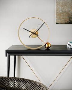 Reloj de Mesa Moderno y Contemporáneo para Decoración del Hogar, Elegante Reloj de Escritorio con Detalles en Dorado, Material de Madera, Silencioso, con Sensor Táctil, de Cuarzo - Product Image 1