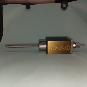 Système de buse de pulvérisation ultrasonique 60 kHz à structure en titane avec raccord de flux d'air pour unité de revêtement de film de laboratoire - Product Image 2