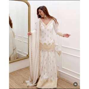 DISEÑADOR GEORGETTE BORDADO SECUENCIA TRABAJO TOP LEHENGA CON DUPATTA BLANCO - Product Image 1