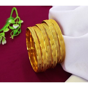 Designer Gold Plated 4pc Trendy Pure Brass Antique Bangles Set Dubai Jewellery for Women With Best Price <b>Wristband</b> - Product Image 3