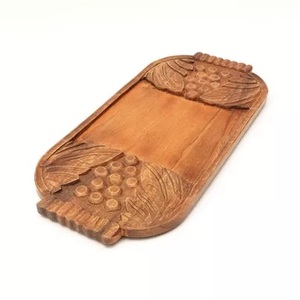 Tabla de Cortar Artesanal de Madera de Acacia con Diseño de Bandeja Alargada, Motivo de Uva Esculpido a Mano, Plato de Servir Duradero y Seguro para Alimentos - Product Image 3