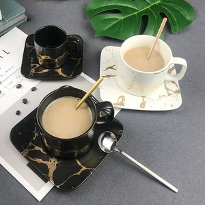 Mug mignon avec une jolie soucoupe, parfait pour les collections esthétiques, mug en céramique adorable avec une glaçure de haute qualité. - Product Image 4