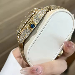 Montre de luxe pour homme en quartz et moissanite, entièrement sertie de diamants VVS, montre-bracelet de luxe imposante - Product Image 4